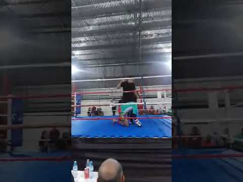 Alexandre Cruz muay thai, feliz por ter participado do evento da equipe vida nova.