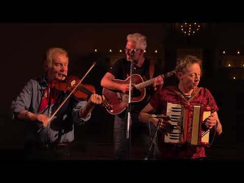 Dalakopa family - "Dalakopa" (tatt opp i Sacred heart music center Duluth)