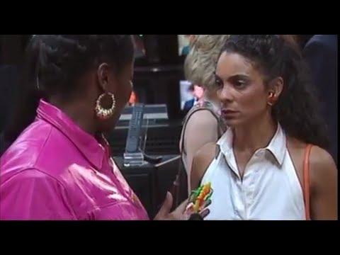 A Different World: 6x01 - Whitley gets a wakeup call about the situation of African Americans