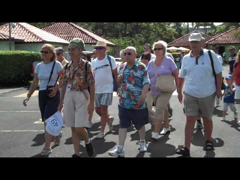 Lincoln's Touring Service - Boarding the bus