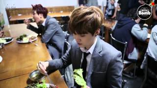 [BANGTAN BOMB] SUGA's way to make a 'ssam' fast! - BTS (방탄소년단)