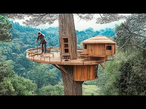 Man built a tree house in the middle of the forest to protect himself from wild animals!