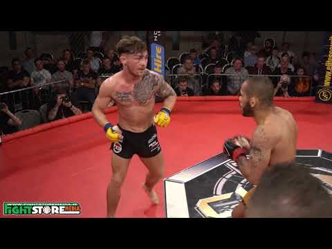 Michel Da Silva VS Dillan Douglas - Clan Wars 35