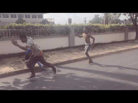 Oseikrom Sikanii - Yekoo Ft Kofi mole (Official Video)