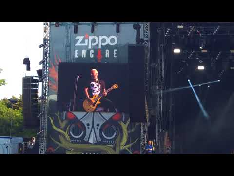 download lagu mp3 mp4 Alexisonfire Watch Out Download, download lagu Alexisonfire Watch Out Download gratis, unduh video klip Alexisonfire Watch Out Download