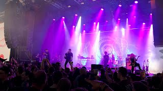 Crossfaith - Ghost In The Mirror feat. Caleb Shomo (Live)