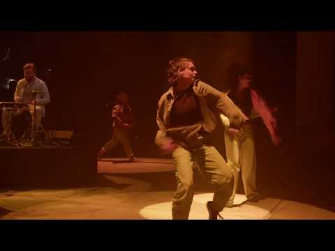 LILABUNGALOW // "SPARKS/Breath Love" @Zentralheize