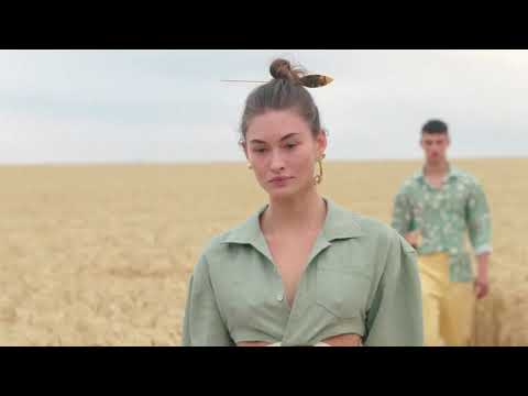 Jacquemus Spring-Summer 2021 'L'amour' Runway Show