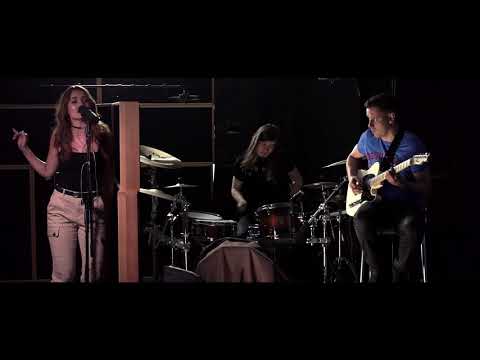 Ariana Grande - God is a woman (cover by Patrycja Greczyło)