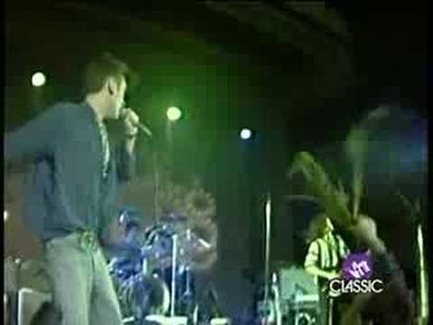 The Smiths - 01 Handsome Devil (Derby 83)