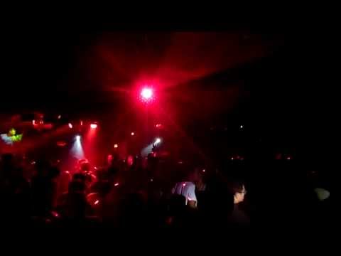 Sweet Babes@Red Zone 30-04-13:dj Romano Alfieri plays Trus'me-Somebody