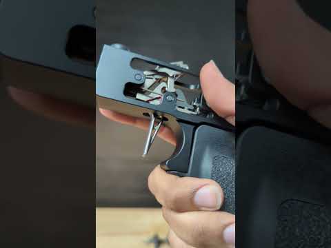TRIGGER BATTLE! Flat vs. Curved: Which One Do You Prefer? #triggered #ar #shorts