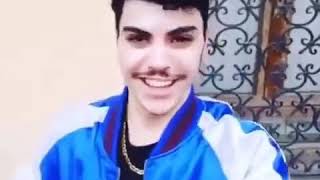 Izi canta balla la sua canzone &quot;VOLARE&quot;