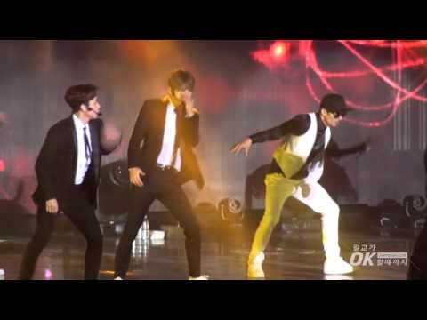 2016 SHINHWA 18th ANNIVERSARY CONCERT 'HERO' - HERO