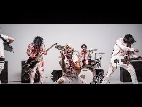 Beyond Unbroken - Losing My Mind (Official Music Video)