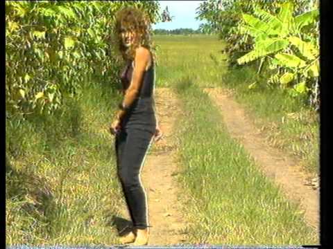 Jah Bee Tanta gente vai morrer  Official video Album ( Um presente pra voce )