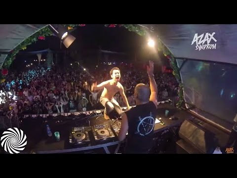Azax Syndrom - Fan Jumps on Decks