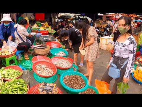 Phnom Penh Street Food Tour 2022 - Grilled Fish, Beef Chicken & Vegetable at Olympic Market