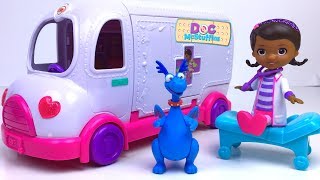 STORY WITH DOC MCSTUFFINS TOY HOSPITAL MOBILE CLINIC -  STUFFY AND LAMBIE HELP AND HEAL THE DOCTOR
