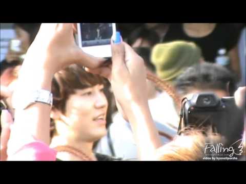 Kyuhyun at Newbrain Studio FFK Fancam 120319