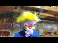 Harvey Kneeslapper Sings Tell A Joke