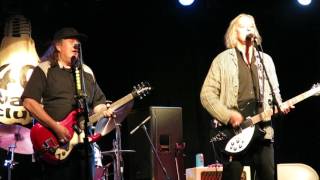 Kevn Kinney & Peter Buck - Radiation