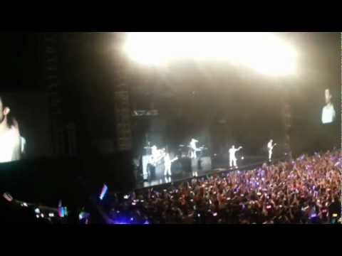 Maroon 5 in Busan - Move Like Jagger