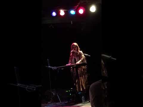 Saara Aalto- Dance Like Nobody’s Watching (Oh Yeah Centre, Belfast) 10.10.2018