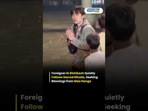 Foreign Tourist Performs Hindu Rituals on Ganga in Rishikesh Viral Spiritual Moment