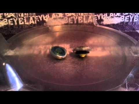 Beyblade: Blitz Lynx TR145R2F Vs. Cosmic Leone 85Q