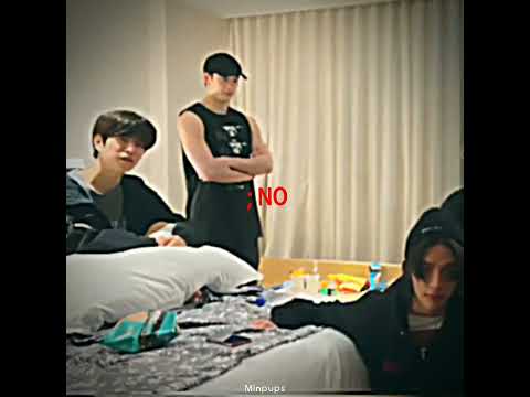 Are they really ignoring eachother?!? #seungjin #seungmin #Hyunjin #fyp #kpop