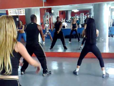 Aerodance Brasil ensaiando o funk Sente a Pegada 08.08.2009