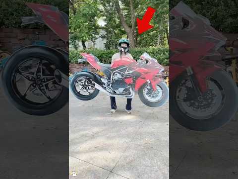 No aprendió a conducir una motocicleta.#shorts