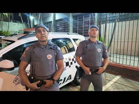 Homem sem CNH tenta fugir da PM, bate moto em poste e vai parar no PS
