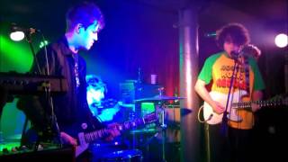 Best Quality - Viola Beach Live performing Boys That Sing