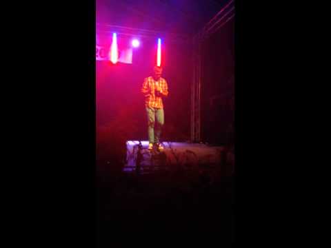 Małkinia dożynki 2013 tancerz zespołu Mega Stars