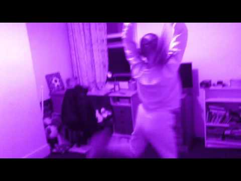 Dance video star/Olivia in white/bettina in green/song alone no more/