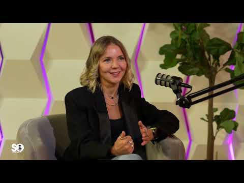 Die Portugiesin Anastasia Recova | Produzentin und Regisseurin enthüllt den Zauber Saudi-Arabiens...