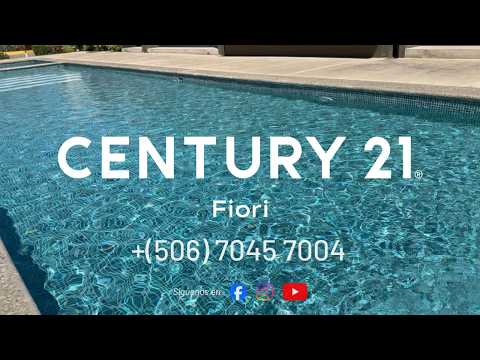 Venta de casa con azotea en Condominio Valle Novarum, Cartago