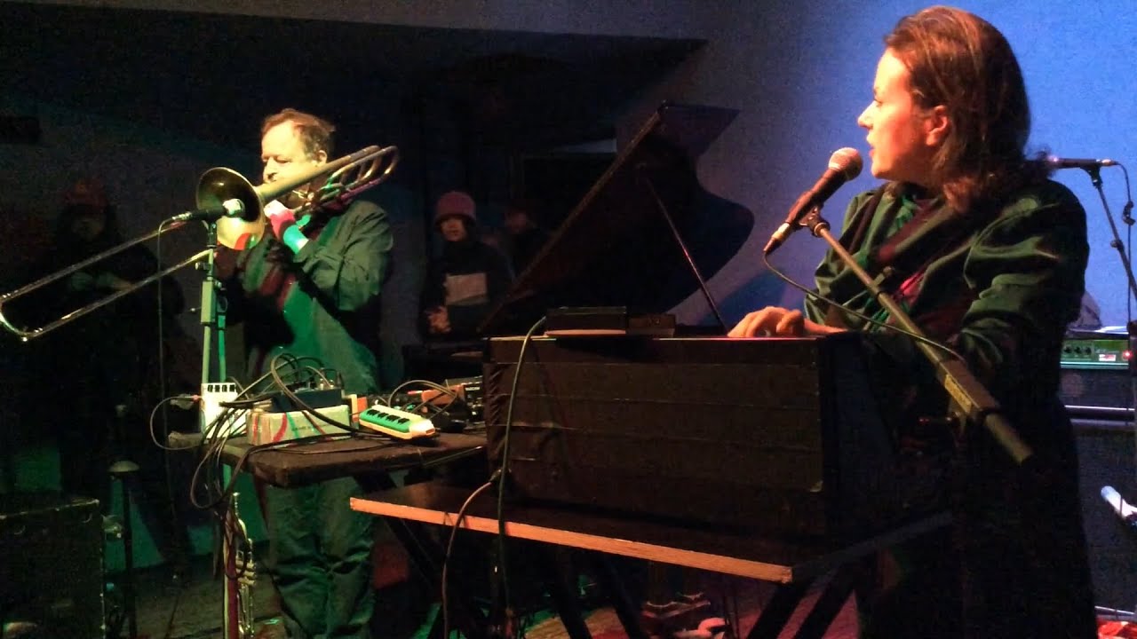 Schwingenschlögl, Jeffrey, Rose