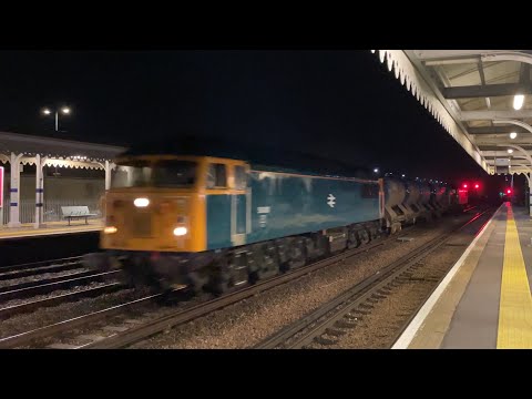 GBRf BR Blue 56081 storms through Paddock Wood with 69003, 26/11/22