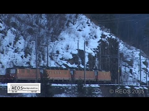 2005-01 [SDw] 2/5 Göschenen in Winter some snow; SBB and DB Cargo paradise! Classic Gotthard!