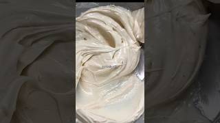 Download lagu The Easiest Cream Cheese Frosting Recipe mp3