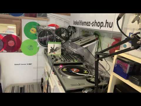 Alides Hidding - All Alone