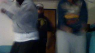 RIGHT THURR REMIX!!! TRINA,BUFFY,SHAWNA GOING CRAZY DURING FINALS WK!!!