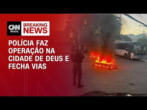 Operação na Cidade de Deus tem ônibus atravessados e via fechada | CNN NOVO DIA