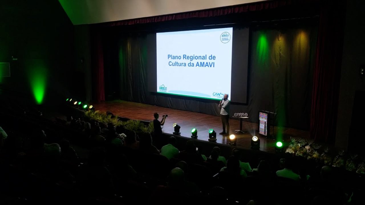 Plano Regional de Cultura da AMAVI é premiado em Chapecó