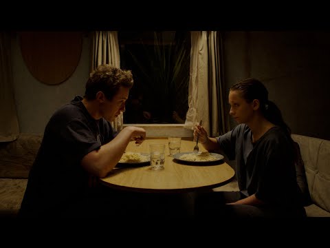 Make Up (Joseph Quinn) Subtítulos en español