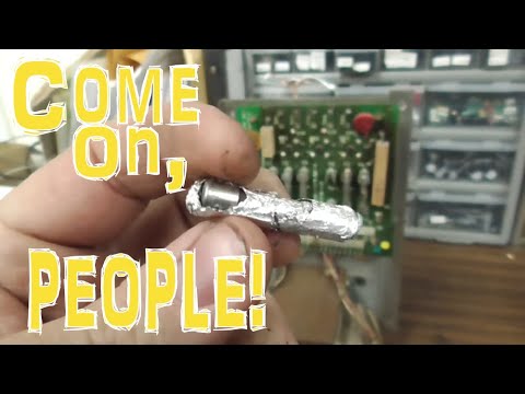 They Put Foil On The Fuses!  - Bubba Shot The Pinball #3 - Bally 1979 Star Trek Machine Repair