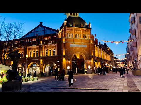 Christmas in Stockholm. Walking from Nybroviken to Östermalmshallen. 